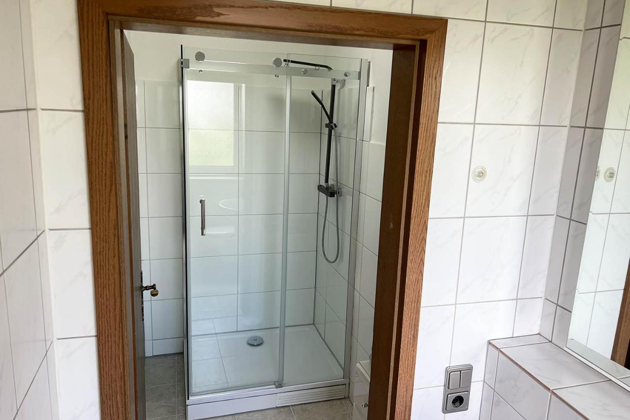One room Apartment in Niederkassel Buitenkant foto