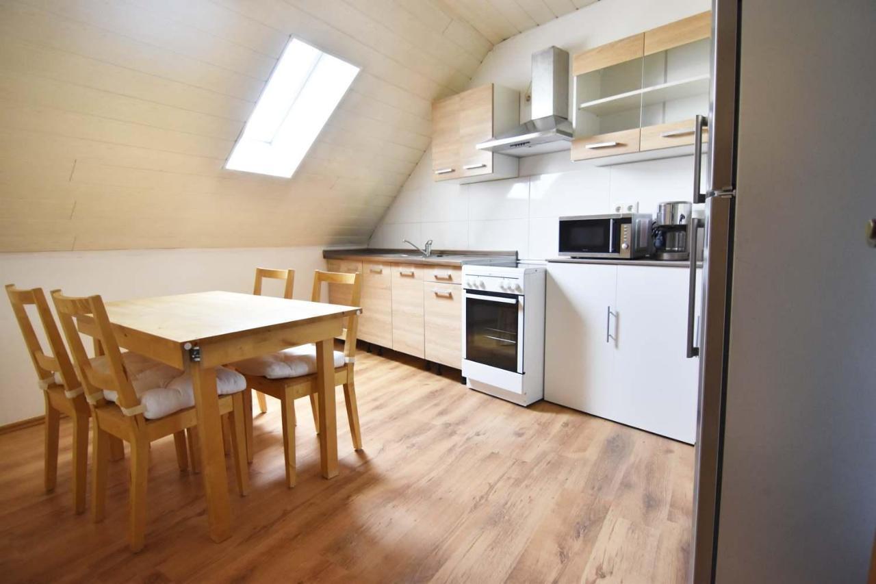 One room Apartment in Niederkassel Buitenkant foto