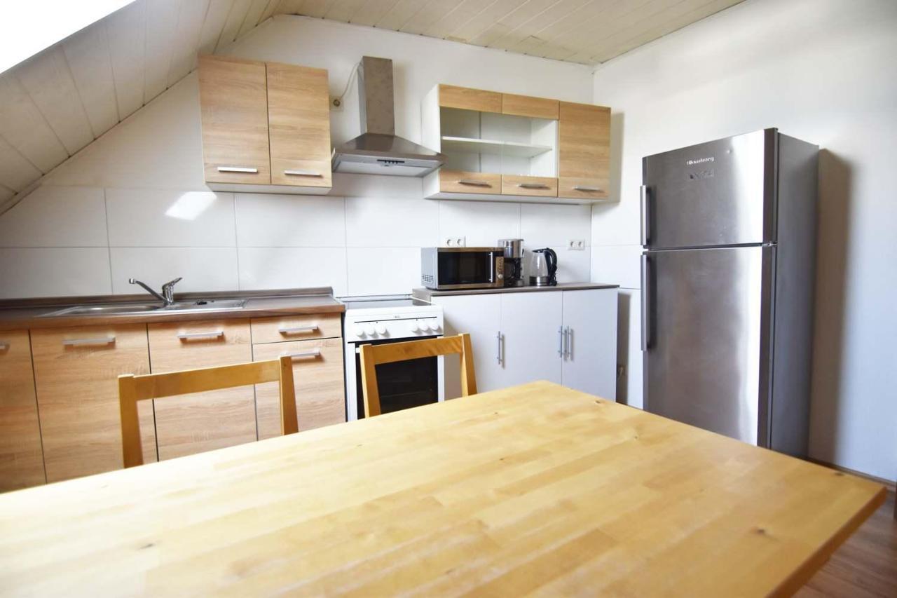 One room Apartment in Niederkassel Buitenkant foto