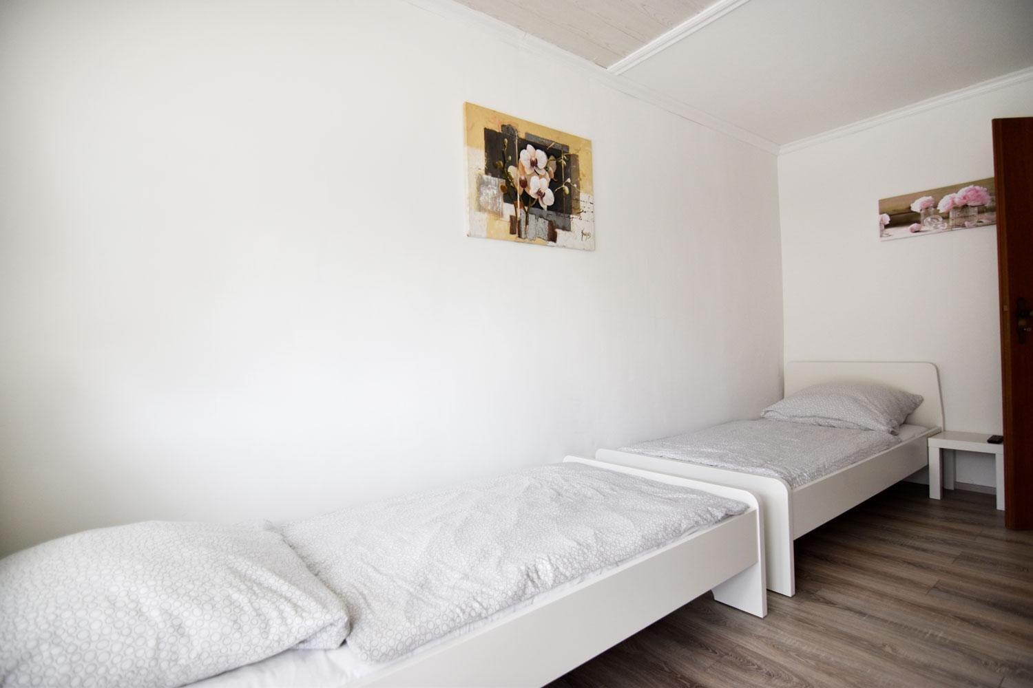 One room Apartment in Niederkassel Buitenkant foto